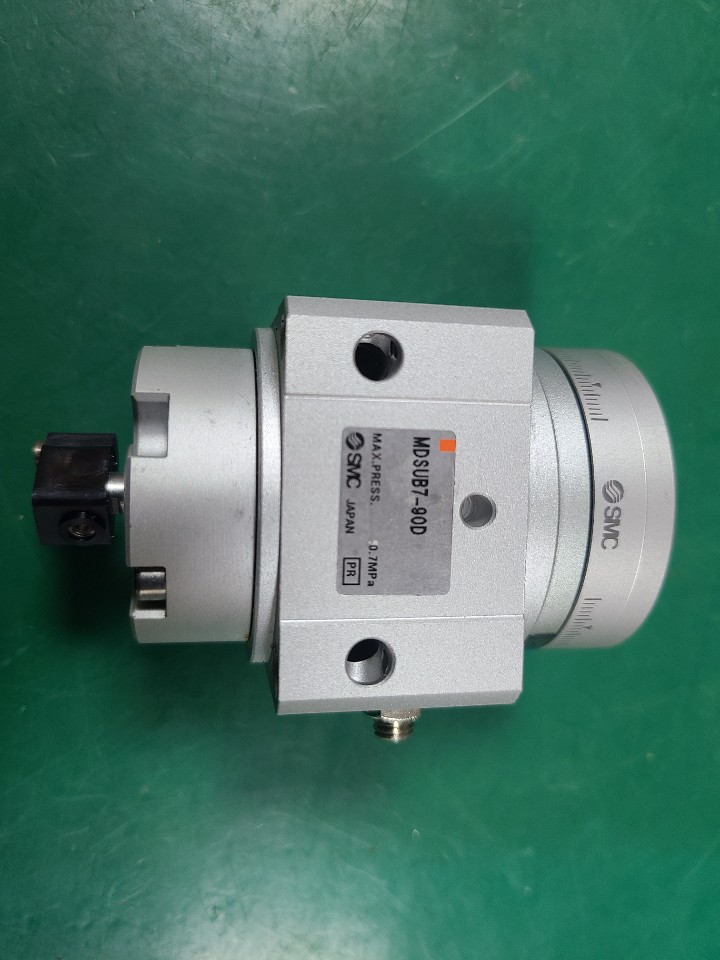 (미사용품) SMC ROTRY CYLINDER MDSUB7-90D 회전 실린더