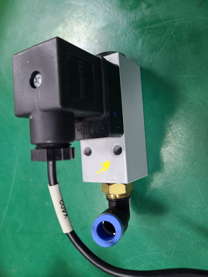 FESTO 가변 압력스위치 PEV-1/4-B (중고)
