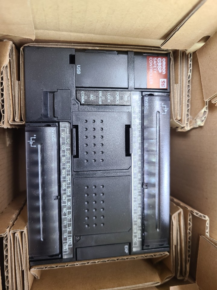 (A급 포장상태) OMRON SAFETY CONTROLLER G9SP-N20S 옴론 안전 컨트롤러