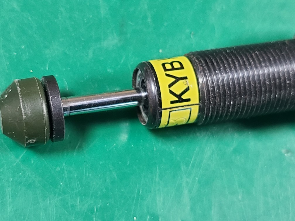 KYB SHOCK ABSORBER KBMT9-15-6 (중고) 쇼크 업소버