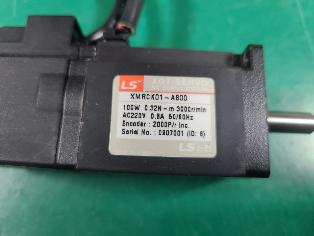 LS SERVO MOTOR XMRCK01-AB00 (100W 중고)엘에스 서보모타