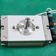 SMC ROTRY CYLINDER CDRQ2BS20-90C 회전 실린더 (중고)