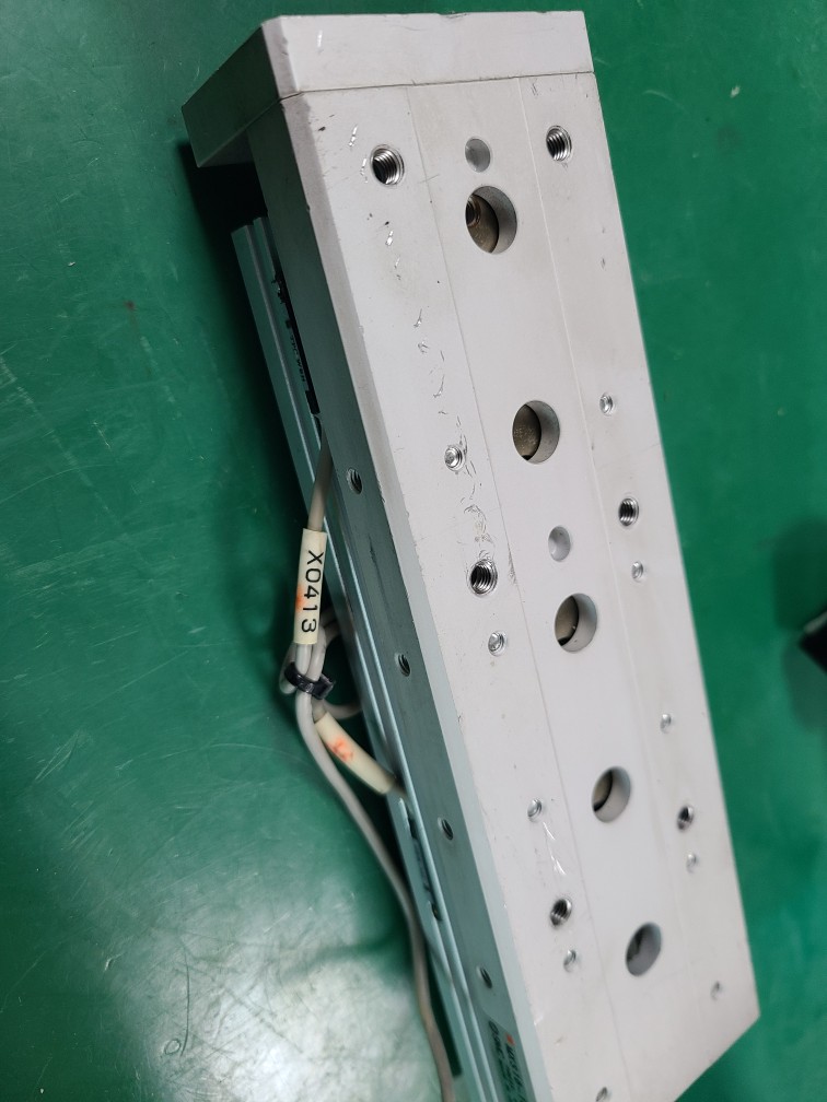 SMC SLIDE TABLE CYLINDER MXS16-100A (중고)  슬라이드 테이블 실린더