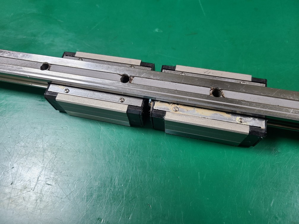 THK LM GUIDE HSR20R2UU-560L (중고) 삼익 엘엠가이드