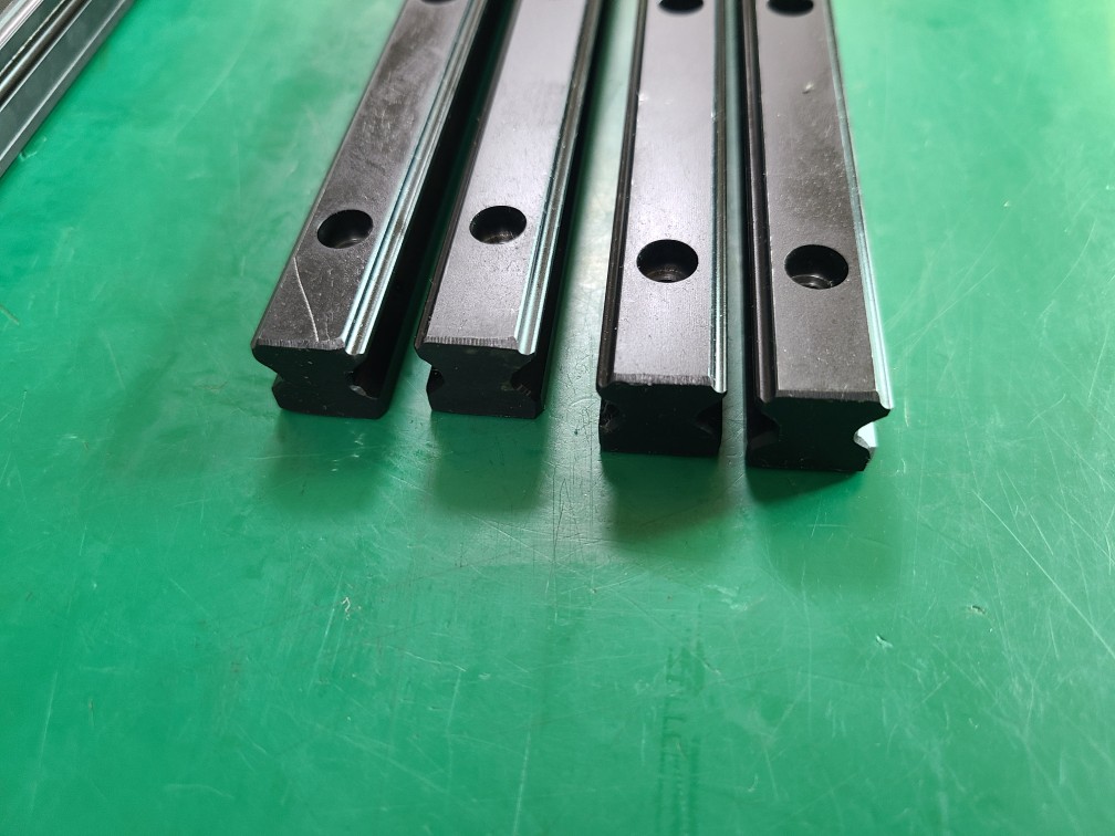 PMI LM GUIDE RAIL HSR15-520L (중고) 피엠아이 엠엠가이드 레일