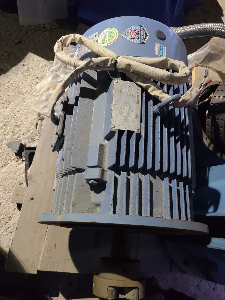 현대 저압 3상 고효율 전동기 HS183KR107APSLL HS-22/2 22KW(30HP) 2P 380V (중고)