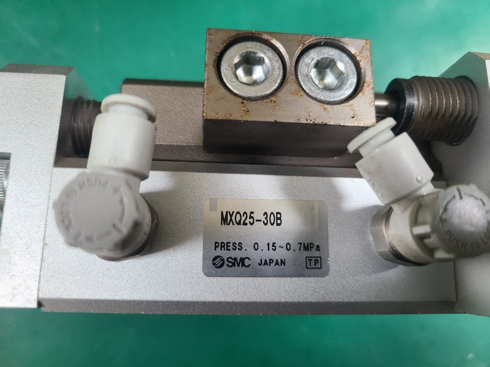 SMC TABLE SLIDE CYLINDER MXQ25-30B (미사용중고)