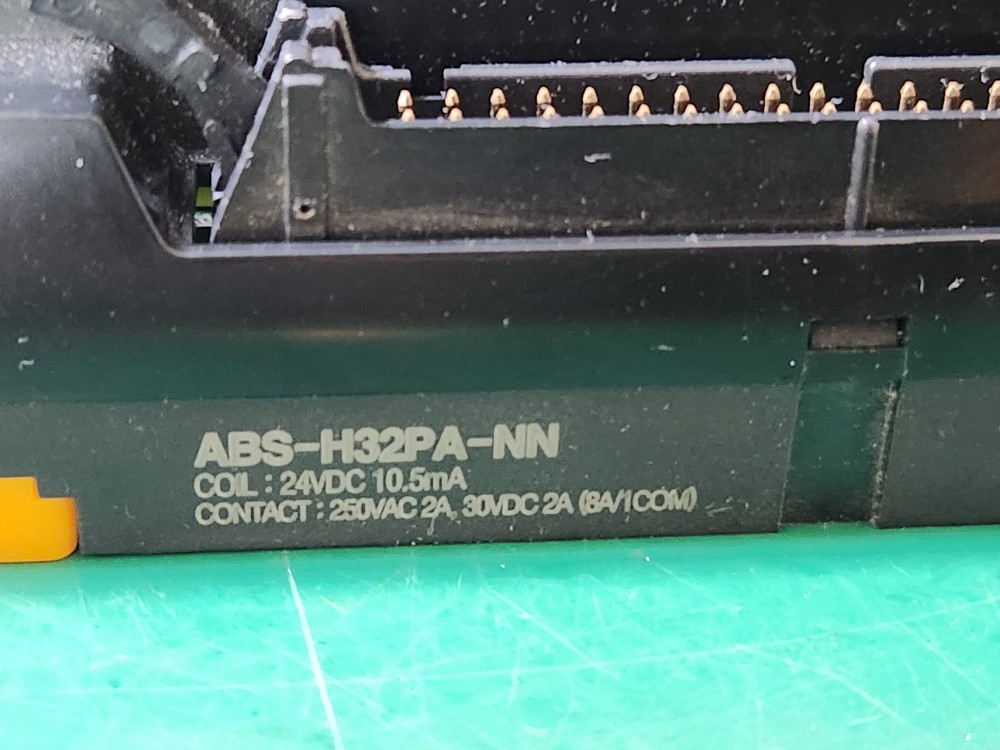 AUTONICS I/O TERMINAL BLOCKS ABS-H32PA-NN  I/O 터미널 단자대 (중고)