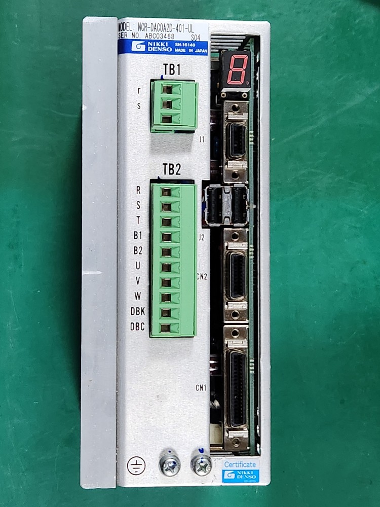 NIKKI DENSO SERVO DRIVE  NCR-DAC0A2D-401-UL   니키덴소 서보 드라이브 (중고)