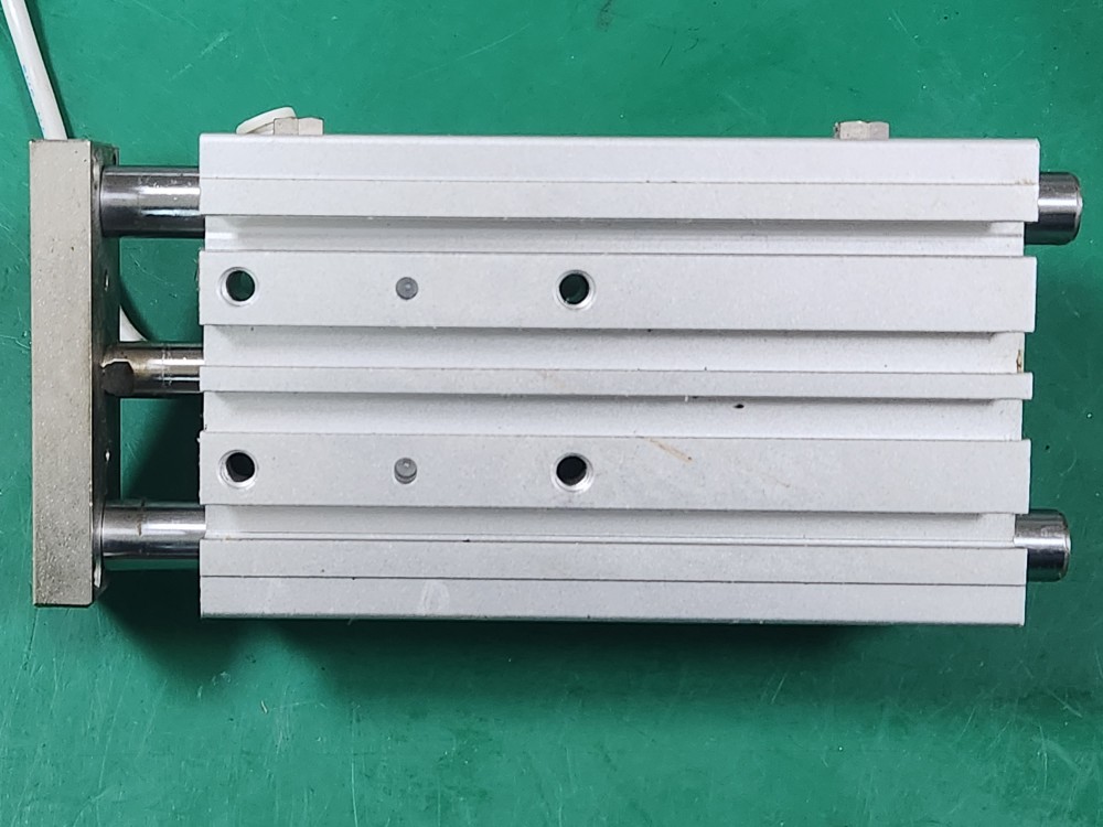 SMC GUIDE CYLINDER MGPM16-50A (중고) 가이드 실린더