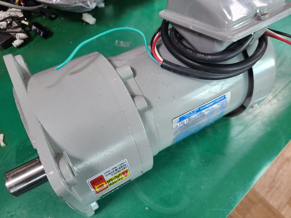 HYOSUNG 3-PHASE INDUTION MOTOR TE-F-71M + GEAR CG-V105 40:1 (중고) 효성 인덕션 모타