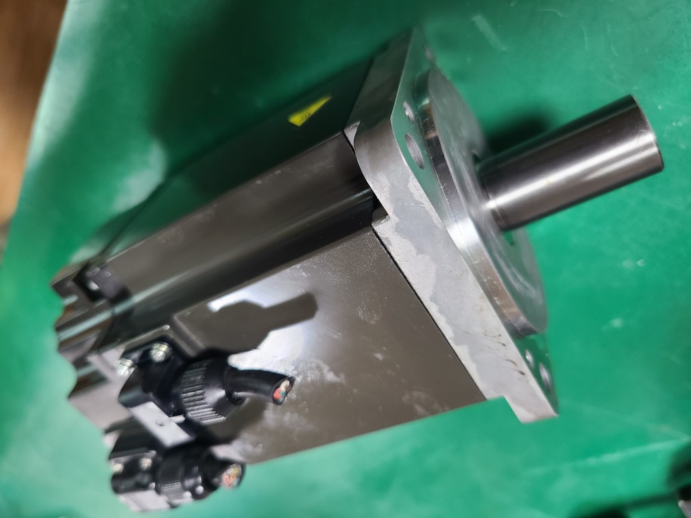 MISTUBISHI SERVO MOTOR HF-KP73 (중고) 비쓰비시 서보 모터