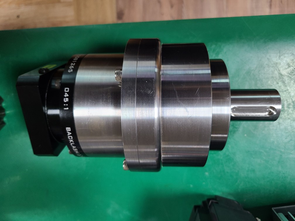 APEX REDUCER AE120-045 (중고) 아펙스 감속기 1:45