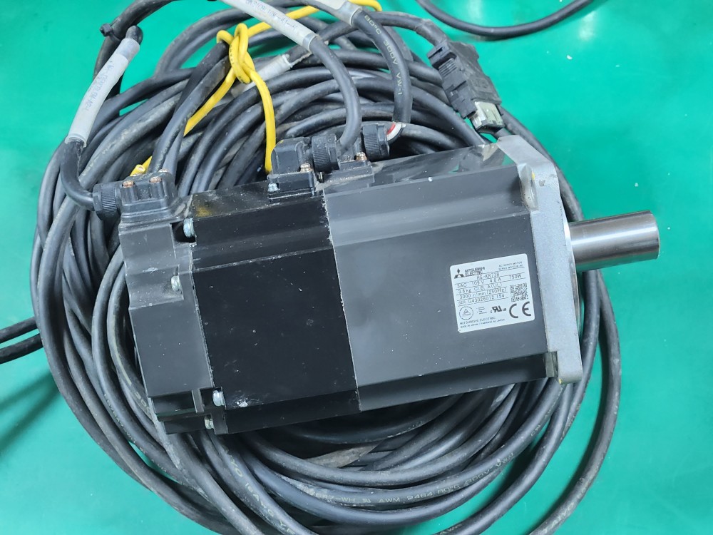 MITSUBISHI SERVO MOTOR HG-KR73B (중고) 미쓰비씨 서보모타