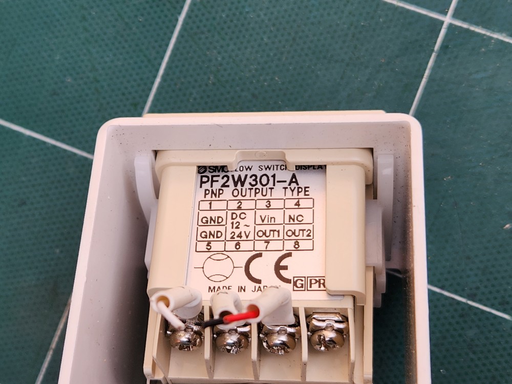 (미사용 중고) SMC FLOW SWITCH DISPLAY PF2W301-A 플로우 스위치 디스플레이