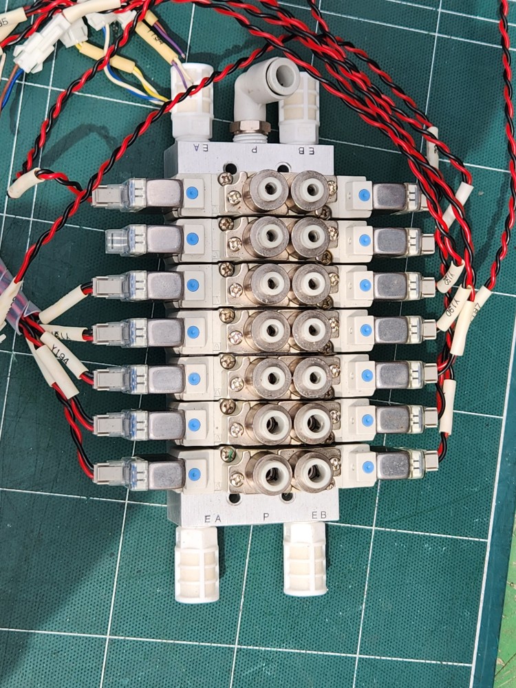 SMC SOLENOID VALVE  SY5220-5LZ (7EA)  솔벨브 (중고)