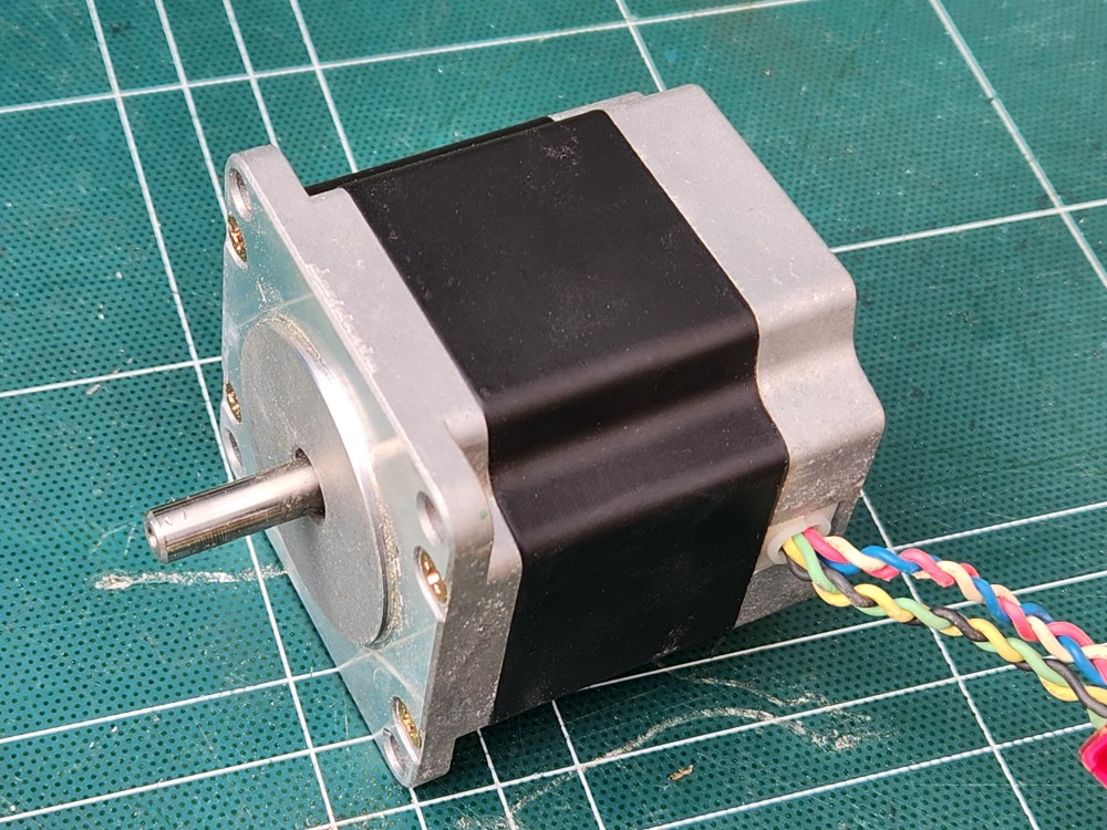 VEXTA STEPPING MOTOR PK266-03B 스테핑 모터 (중고)
