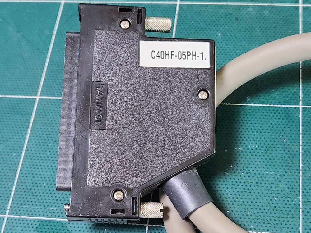 PLC I/O CABLE C40HF-05PH-1 (중고)