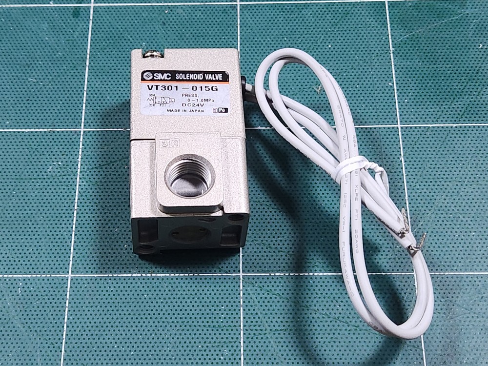 (미사용중고)  SMC SOLENOID VALVE VT301-015G 솔레노이드 벨브