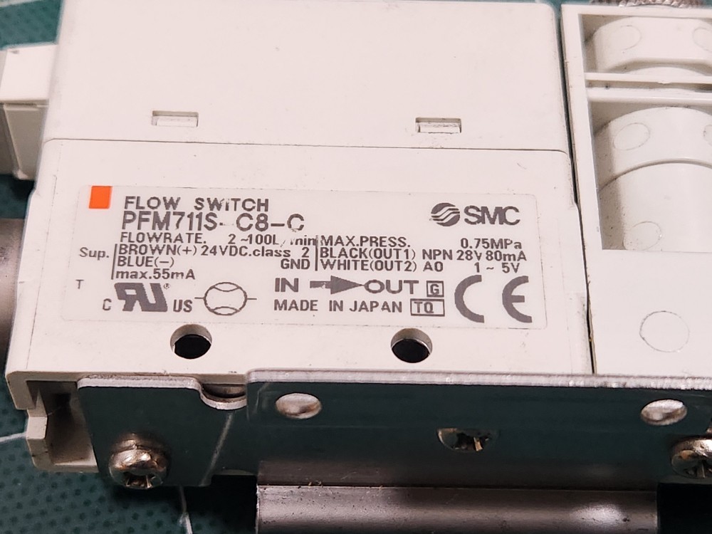 SMC FLOW SWITCH PFM711S-C8-C 플로우 스위치 (중고)