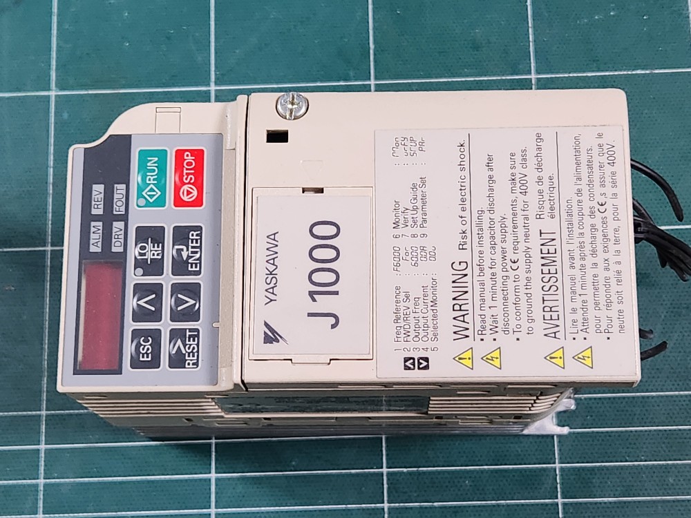 YASKAWA INVERTER CIMR-JT2A0004BAA 야스카와 인버터 (중고)