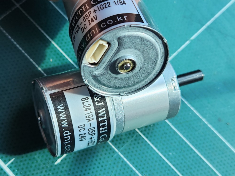 (미사용 중고) D&J BLDC MOTOR BL2419A-05P + IG22 1/84 브러쉬리스 모터