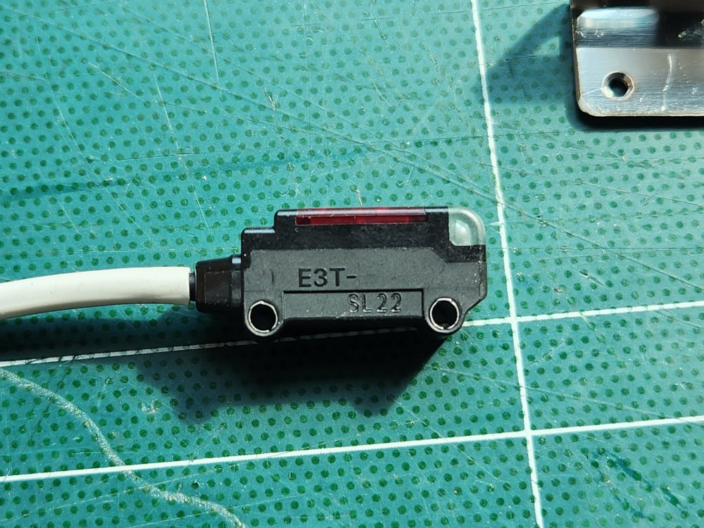 OMRON SENSOR E3T-SL22  오므론 센서 (중고)