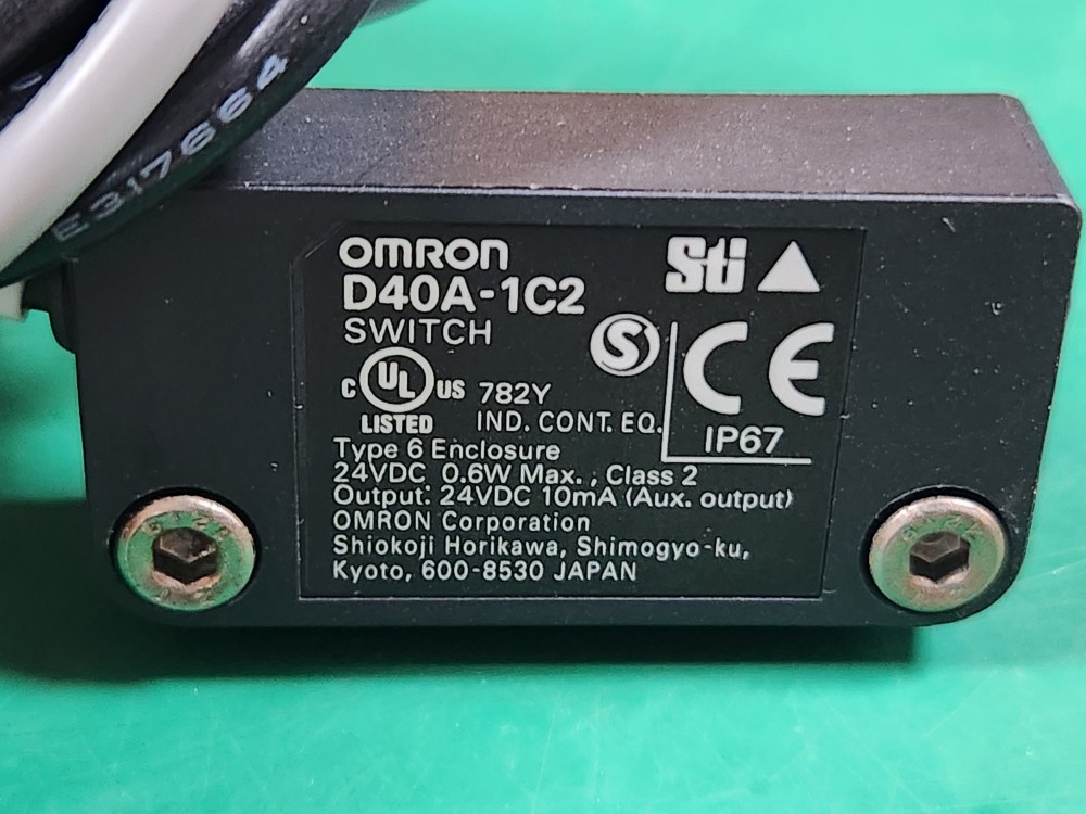 OMRON DOOR SWITCH D40A-1C2 (중고)