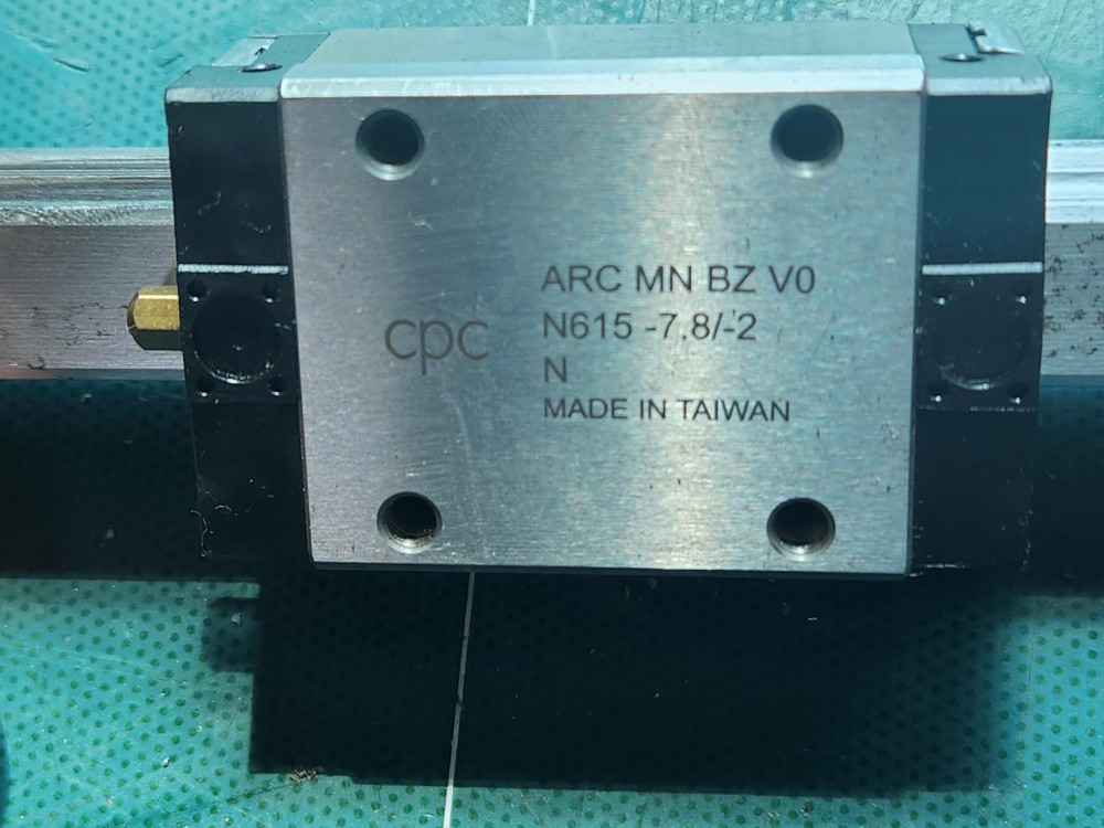 CPC LM GUIDE ARC BZ V0 140mm  LM가이드 (중고)
