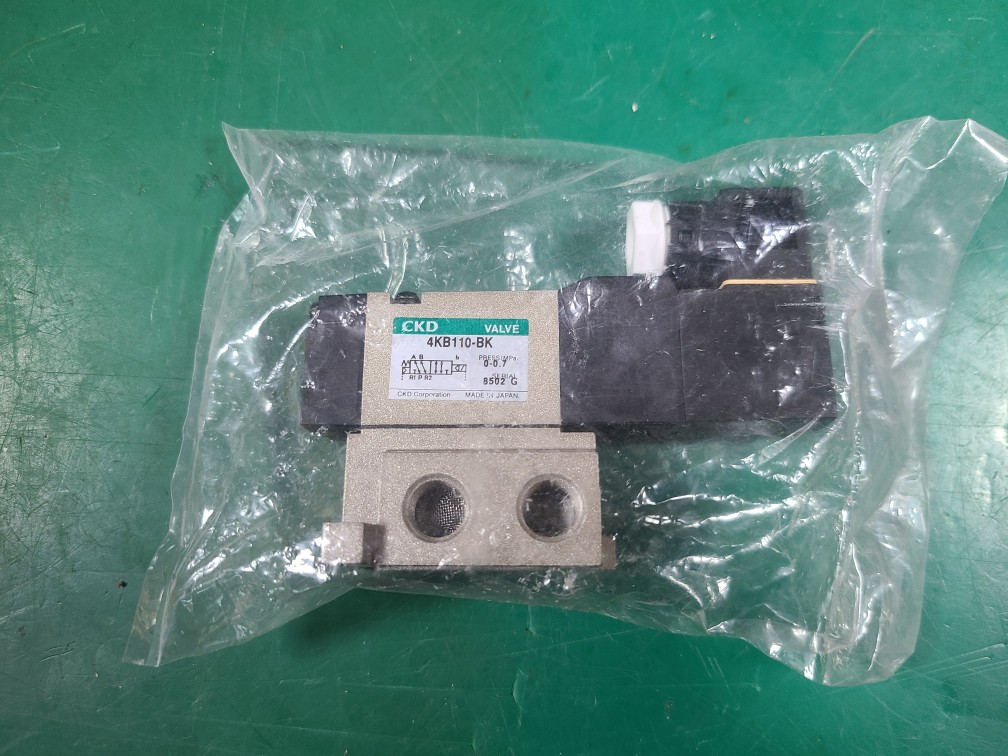 (A급-미사용품) CKD VALVE 4KB110-BK 단품 밸브 파일럿식 5포트 밸브 4KB1 to 4 시리즈