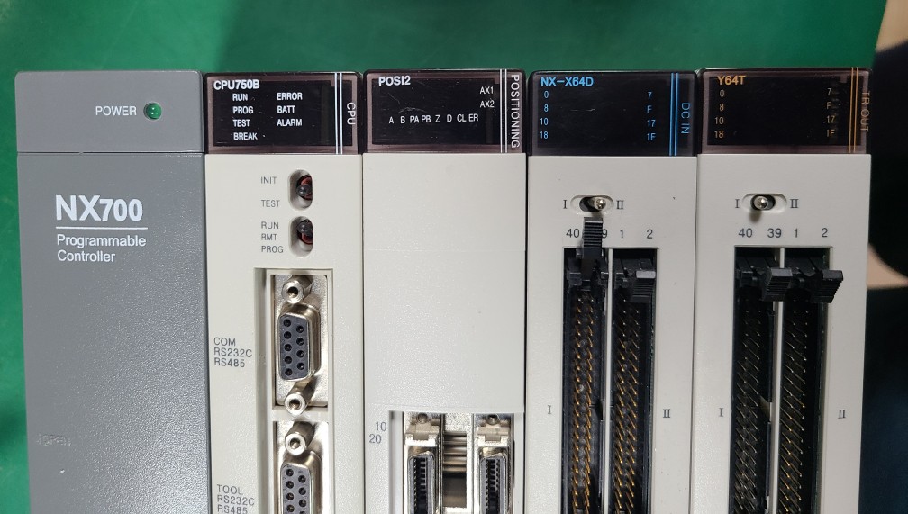 RS AUTOMATION PLC ASS'Y NX700시리즈 CPU750B+POSI2+X64D+Y64T+BASE03 (중고)