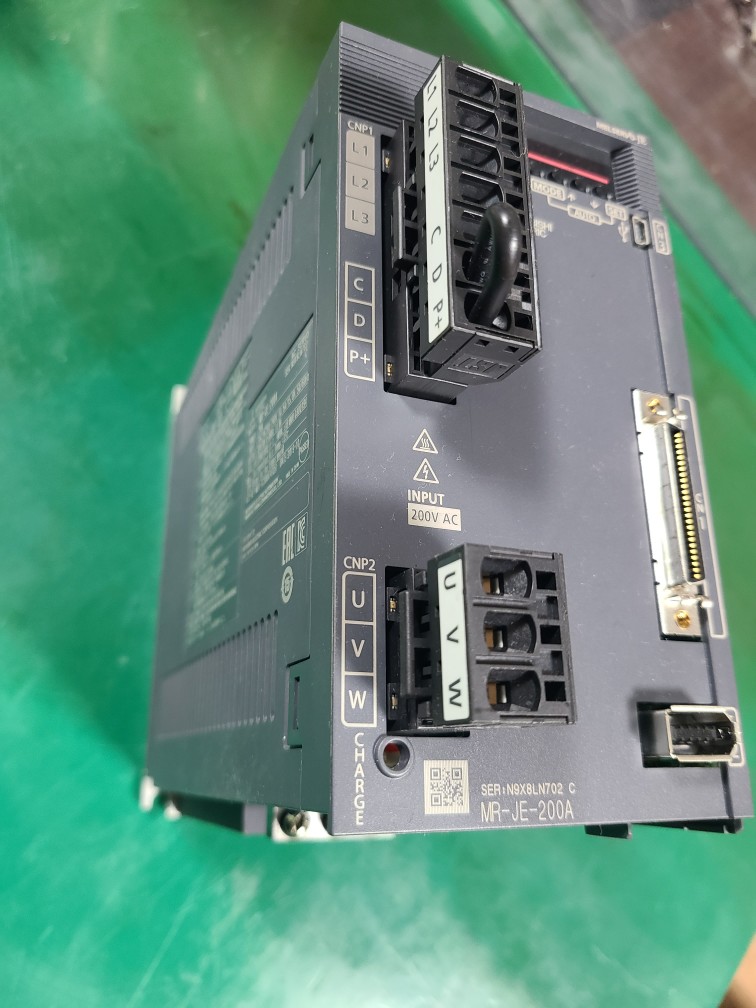 MITSUBISHI SERVO DRIVE MR-JE-200A (중고) 미쓰비씨 서보드라이브