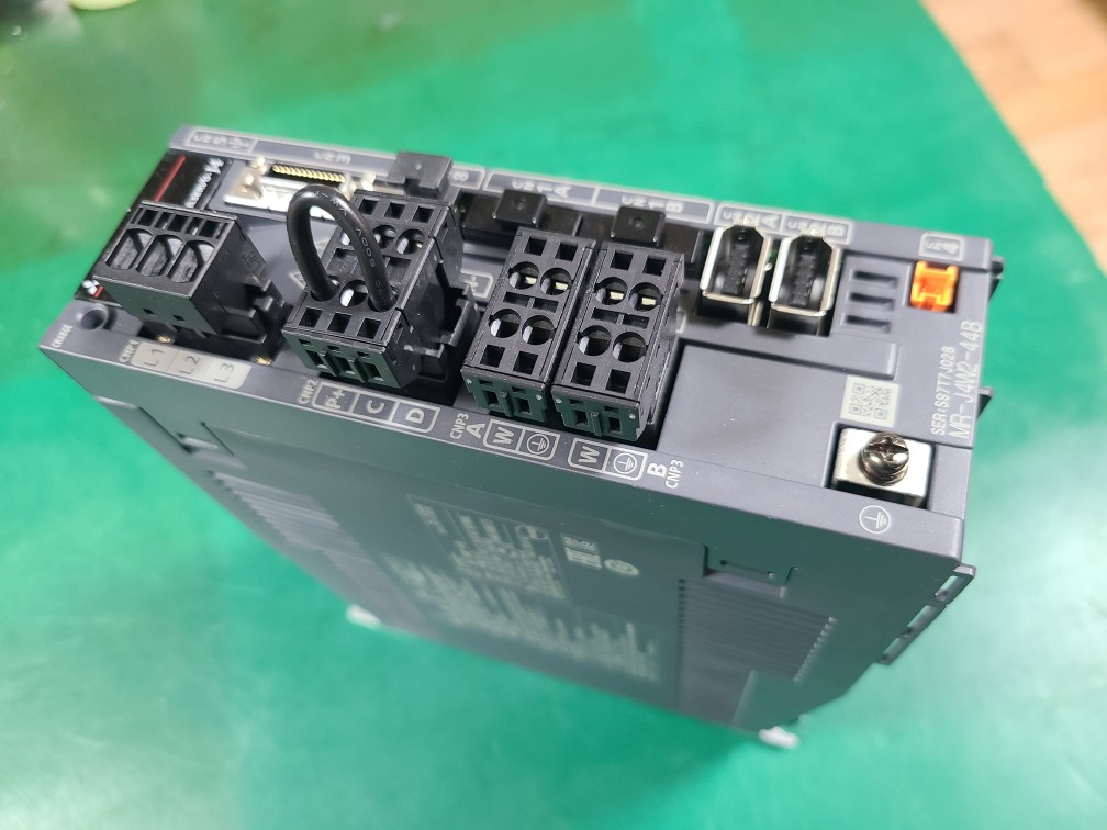 MITSUBISHI AC SERVO MR-J4W2-44B (중고-2019년식) 미쓰비씨 서보드라이브