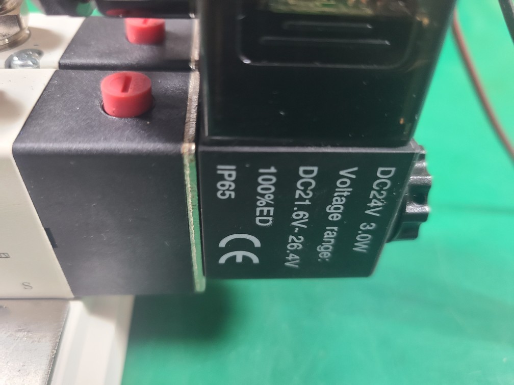 AIRTAC SOLENOIDE VALVE 4V210-08 (2EA) (중고) 에어탁 솔밸브