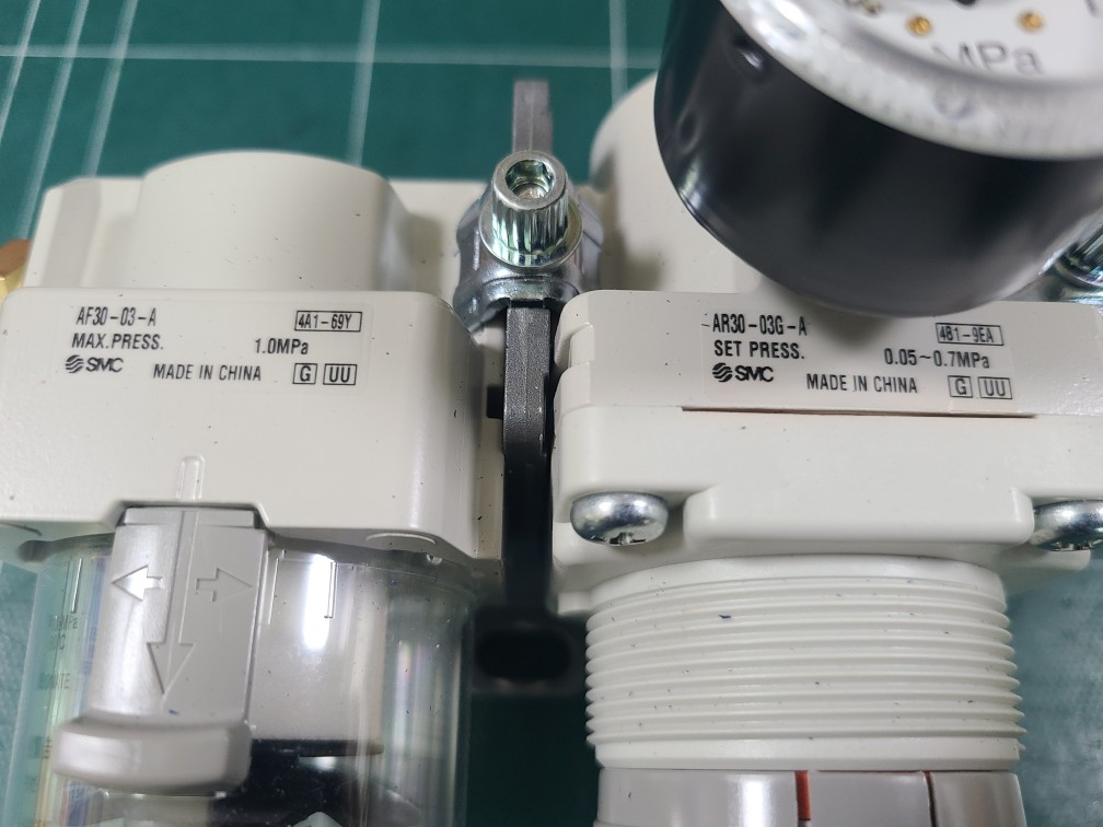 SMC REGULATOR AF30-03-A+AR30-03BG-A+VHS30-03A (중고) 에어 레귤레이터