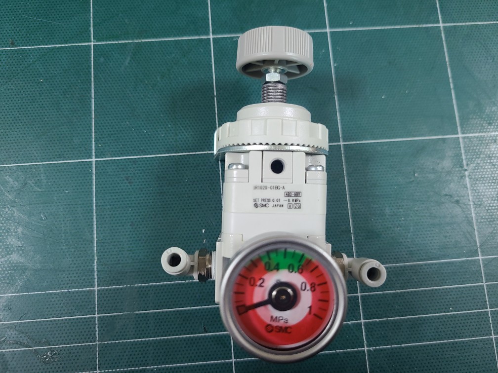 SMC REGULATOR IR1020-01BG-A (중고) 정밀 레귤레이터