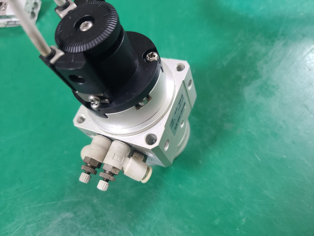 SMC ROTRY CYLINDER MDSUB7-90D-R73 (중고) 회전실린더