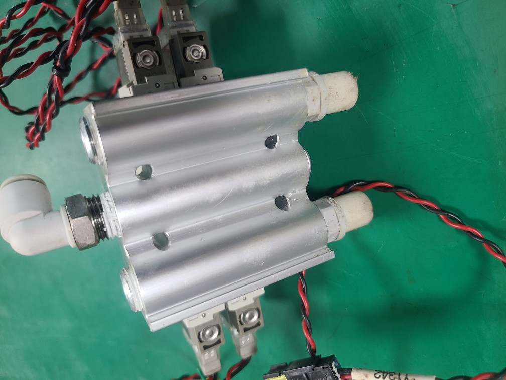 SMC SOLENOID VALVE SY5320-5LOZ-C6+C8(2EA-중고) 솔레노이드 밸브