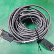 서보팩 통신 케이블 JEPMC-W6002-07 (중고)