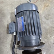 HIGEN 3 PHASE INDUCTION MOTOR KMI-02HT1F 1.5KW TEFC (중고)