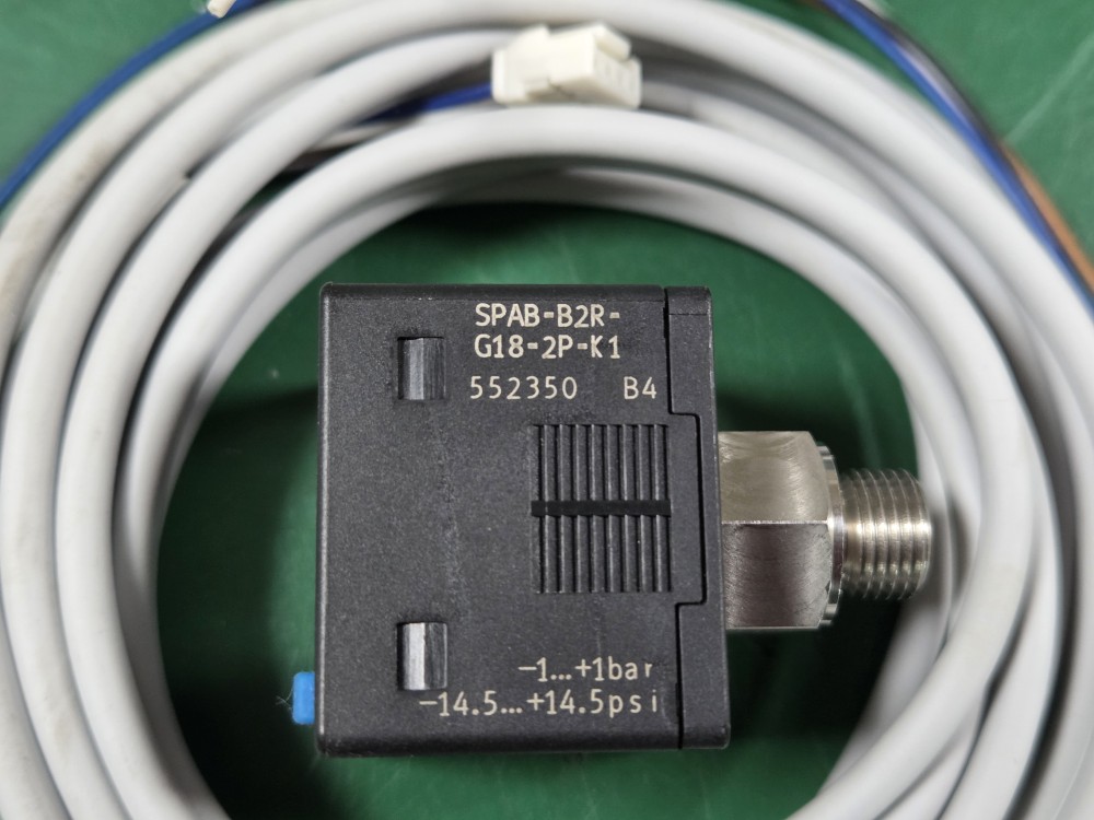 (A급) FESTO 디지탈 압력센서 SPAB-B2R-G18-2P-K1