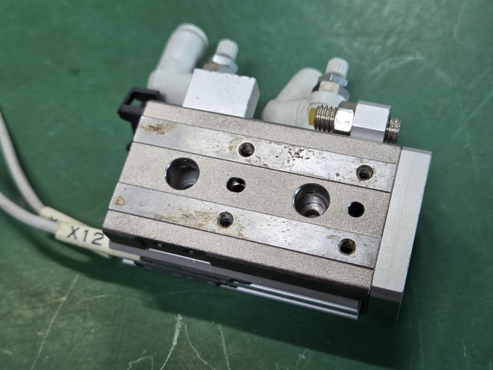 SMC MXQ8L-20A (중고) 슬라이드 실린더