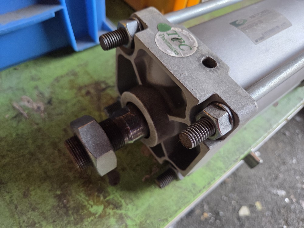 미사용중고 AIR CYLINDER TCDA2B100-150