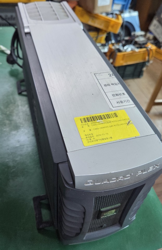 NVIDIA QUADRO Plex D2 (vcs) P880 920-50880-0502-000 Visual Computing System (중고 2010년식)