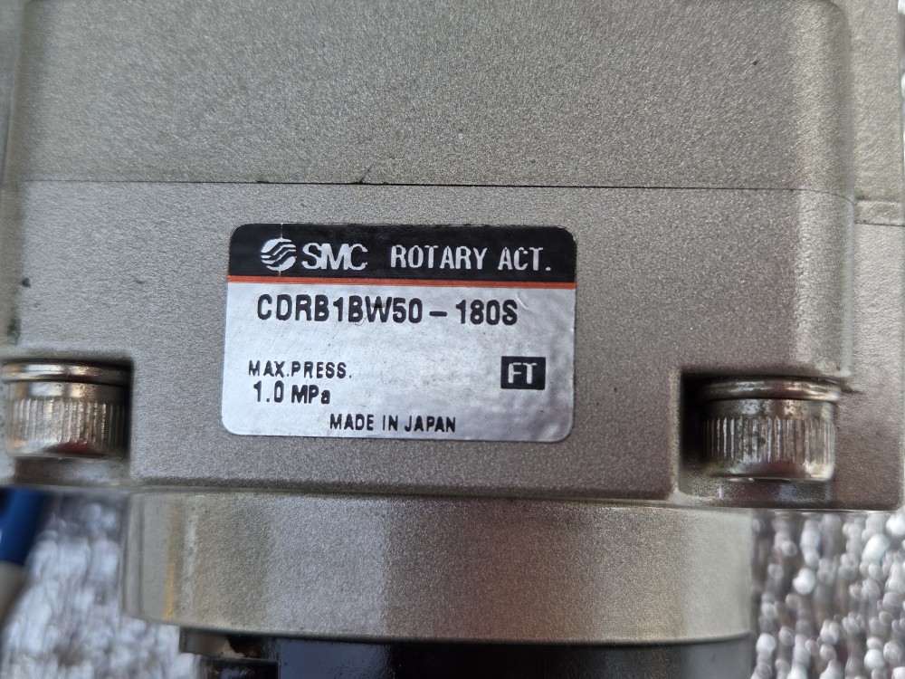 SMC ROTARY CYLINDER CDRB1BW50-180S (중고) 회전 실린더