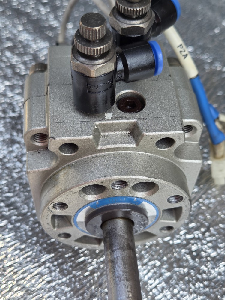 SMC ROTARY CYLINDER CDRB1BW50-180S (중고) 회전 실린더