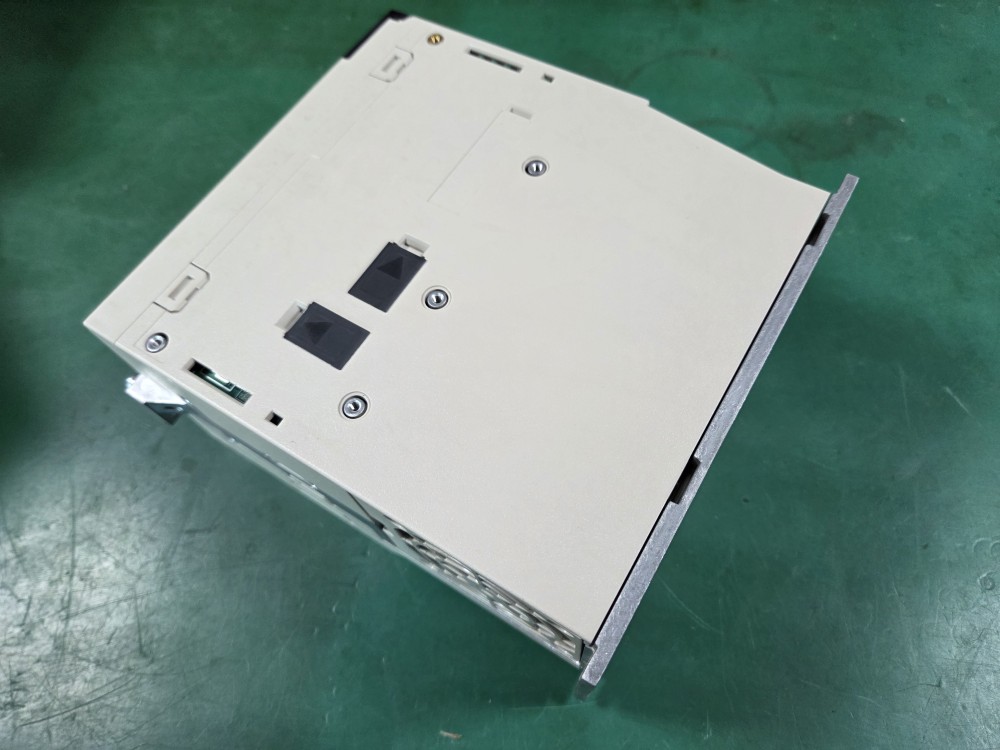 YASKAWA SERVOPACK SGD7S-120A00A (중고) 야스까와 서보팩