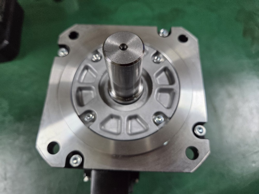 (미사용중고) MITSUBISHI SERVO MOTOR HG-SR102  미쓰비씨 서보모타
