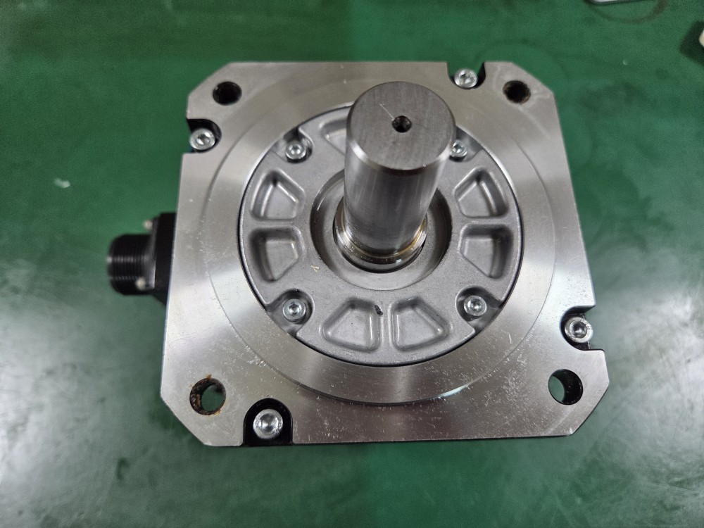 MITSUBISHI SERVO MOTOR HG-SR102B (중고) 미쓰비씨 서보모타