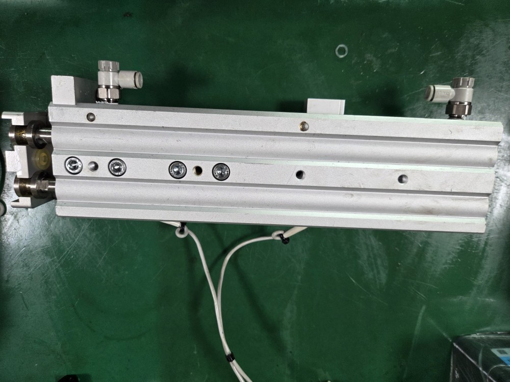 SMC SLIDE TABLE CYLINDER MXQ20L-150 (중고) 슬라이드 테이블 실린더